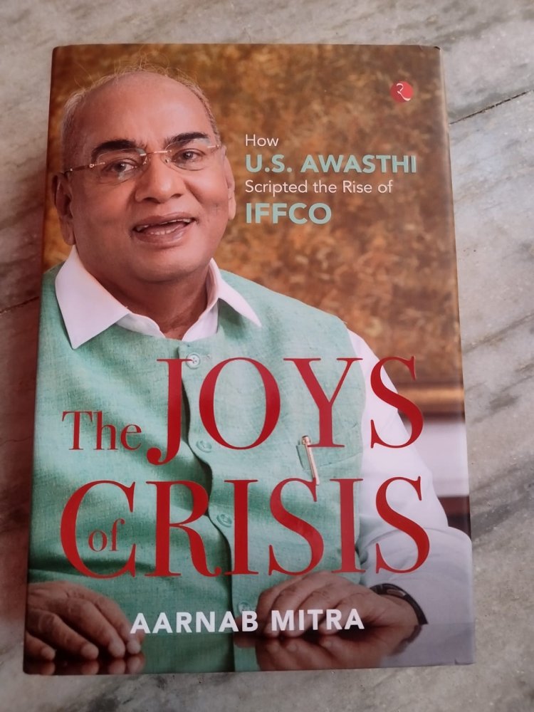 “The Joys of Crisis”: Embracing difficulties with a smile